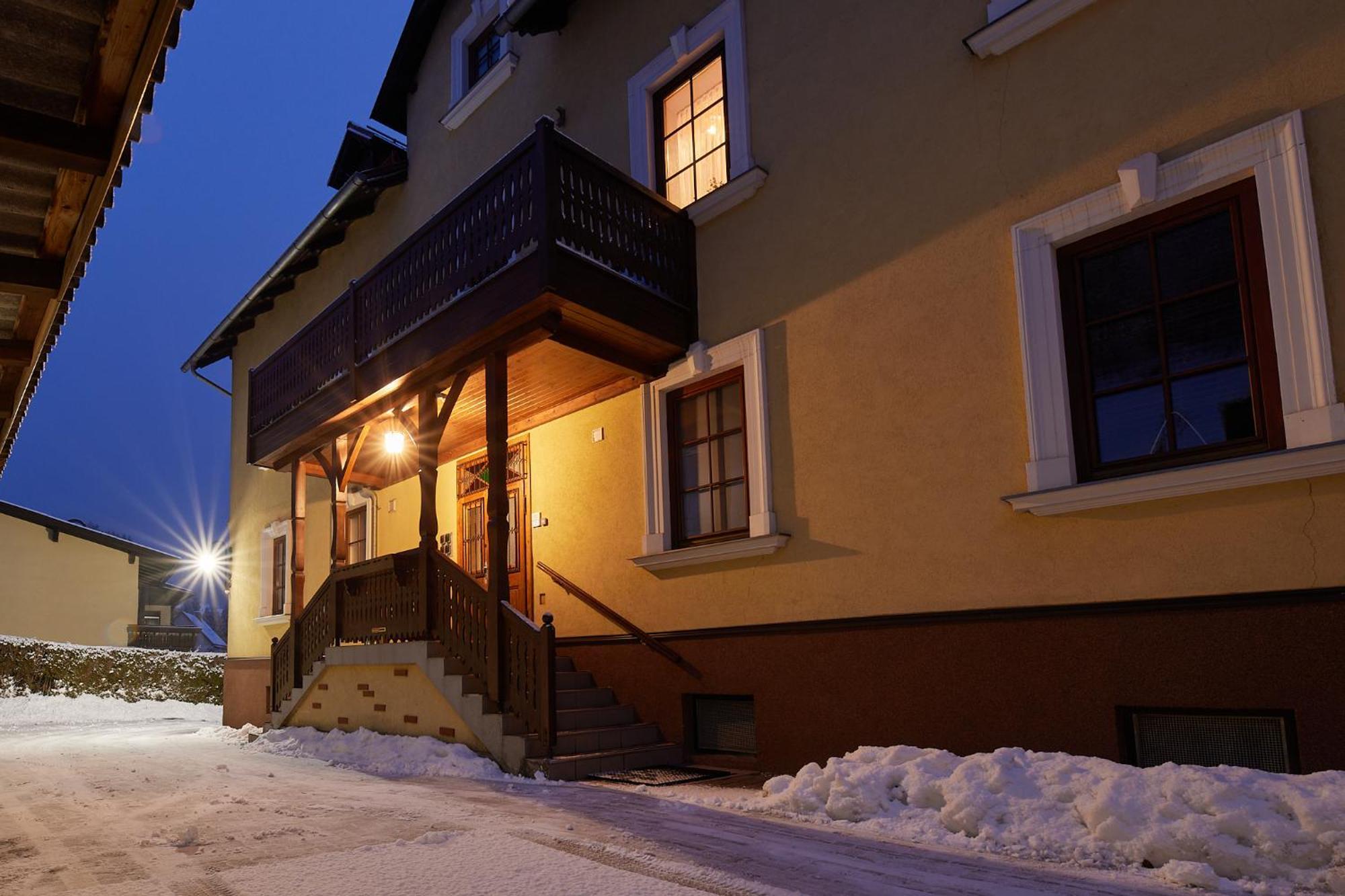 Villa Ganzstein เมือร์ซซุชลาก ภายนอก รูปภาพ